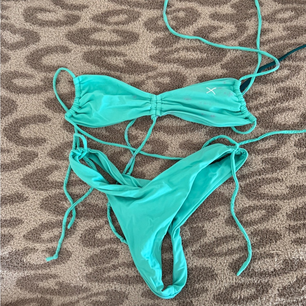 Boutine LA Turquoise Bikini Set